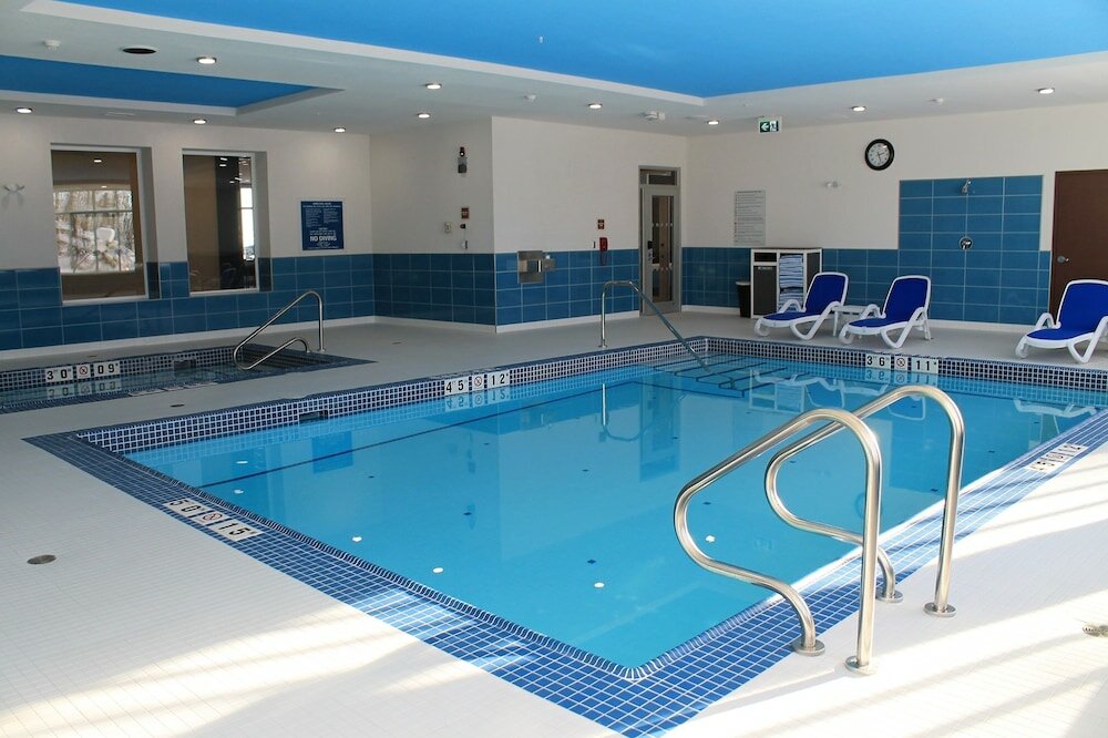 Фото Four Points by Sheraton Grande Prairie