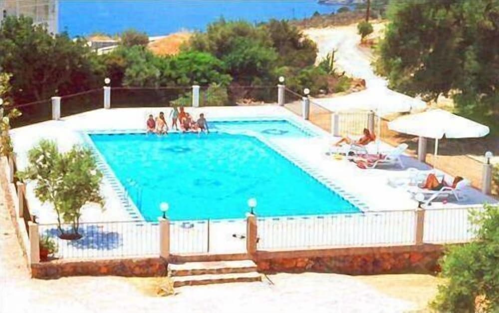 Фото Phoenix Apartments