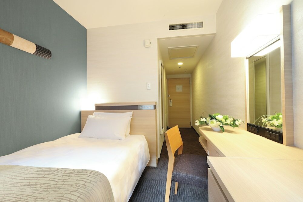 Фото Karasuma Kyoto Hotel