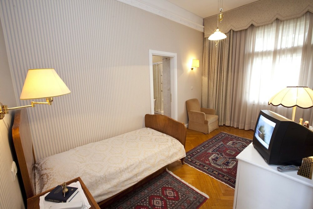 Фото Hotel Westend