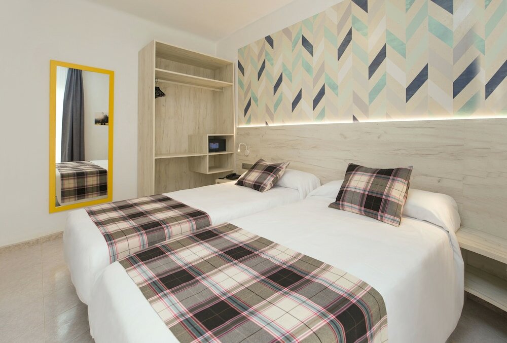 Фото Hotel Playasol Lei Ibiza - Adults Only