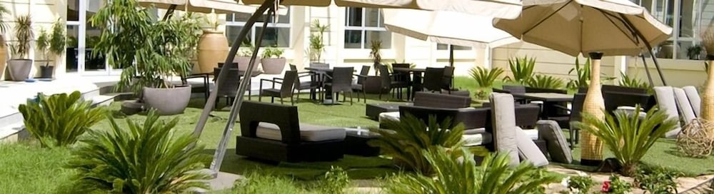 Фото Hotel Victoria Garden