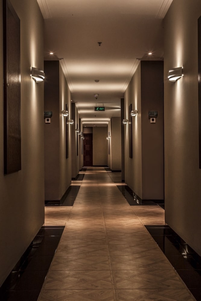 Фото M Premiere Hotel