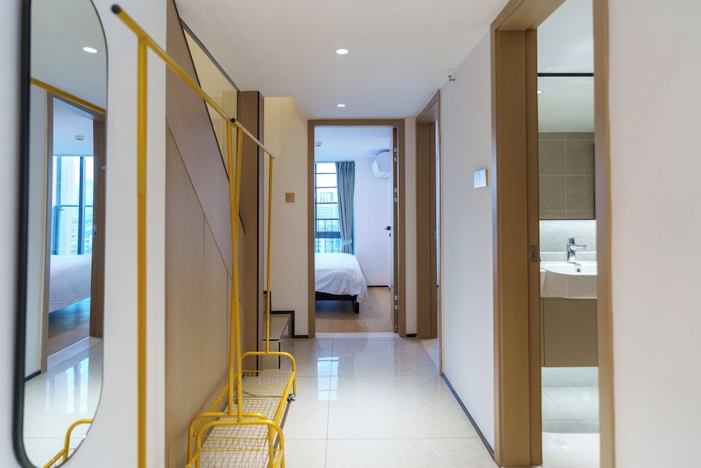 Фото Sunny Apartment Of Grand Continental