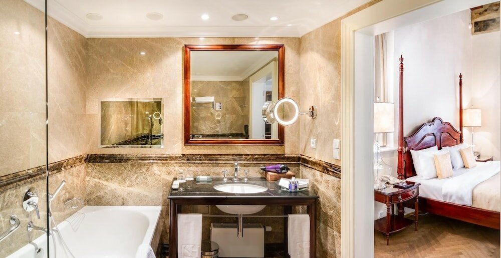 Фото Savic Hotel