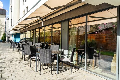 Внешний вид отеля Hampton by Hilton Cluj-Napoca в Клуж-Напоке, фото 5