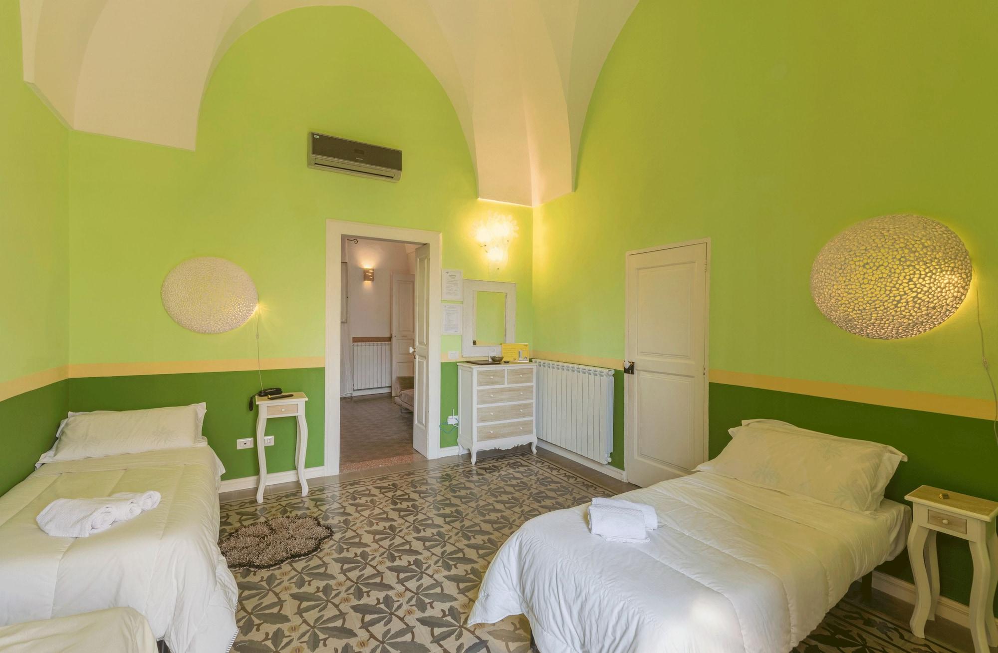 Фото La Naca Della Taranta B & B