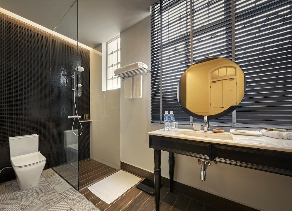 Фото The Edison George Town