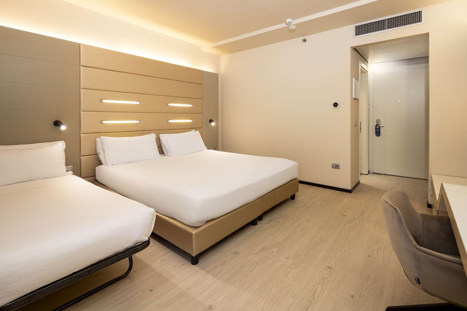 Фото Best Western Plus Tower Hotel Bologna