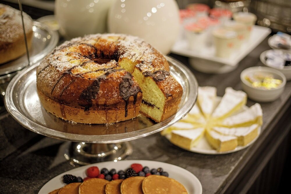 Фото Royal Court Hotel