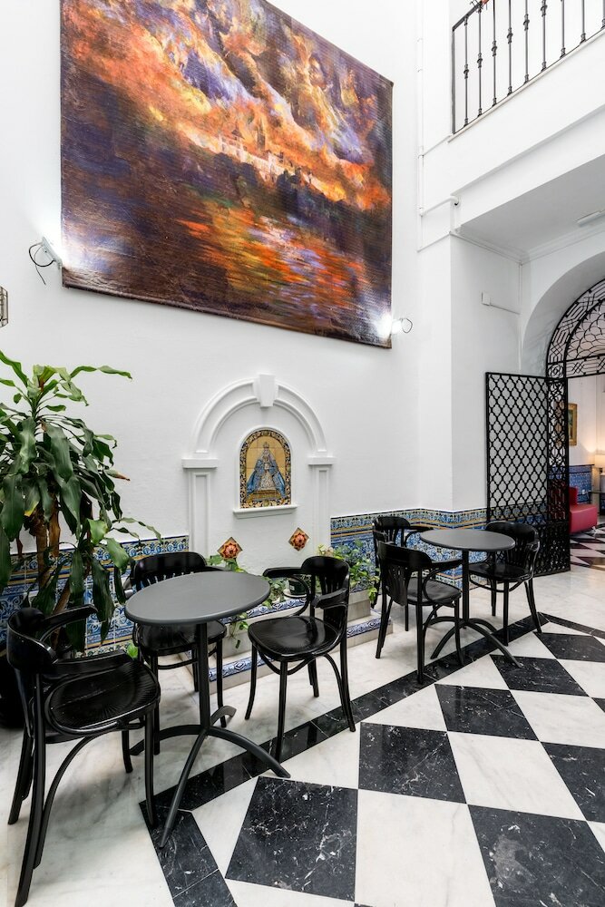 Фото Cool Sevilla Hotel