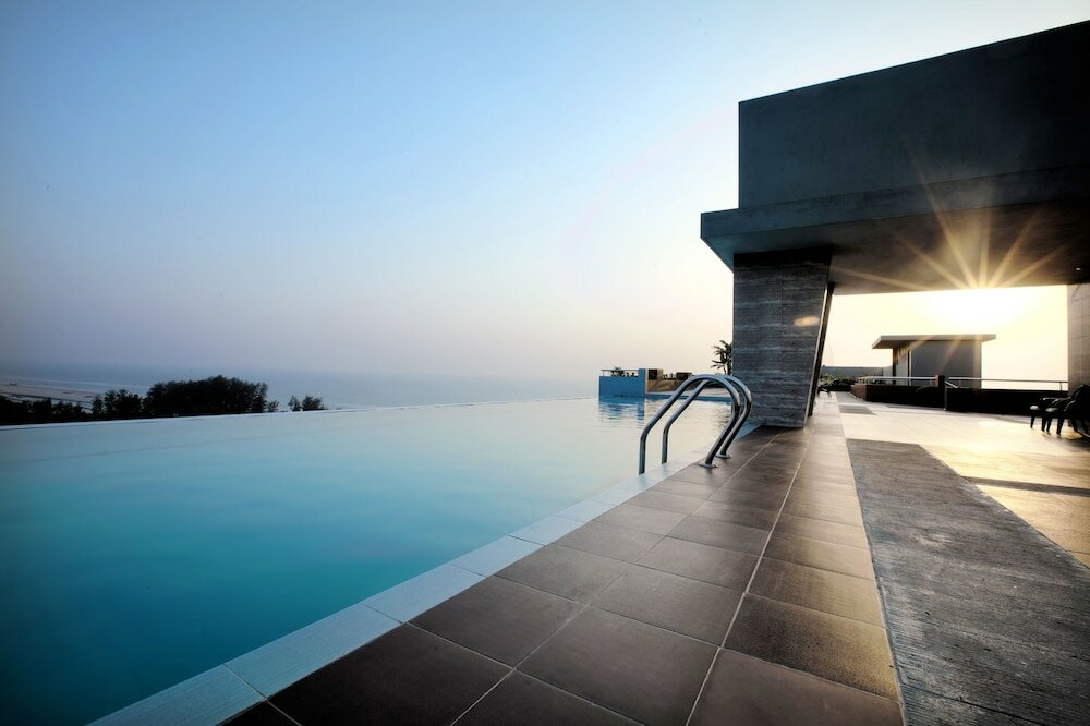 Фото Neeshorgo Hotel And Resort Ltd