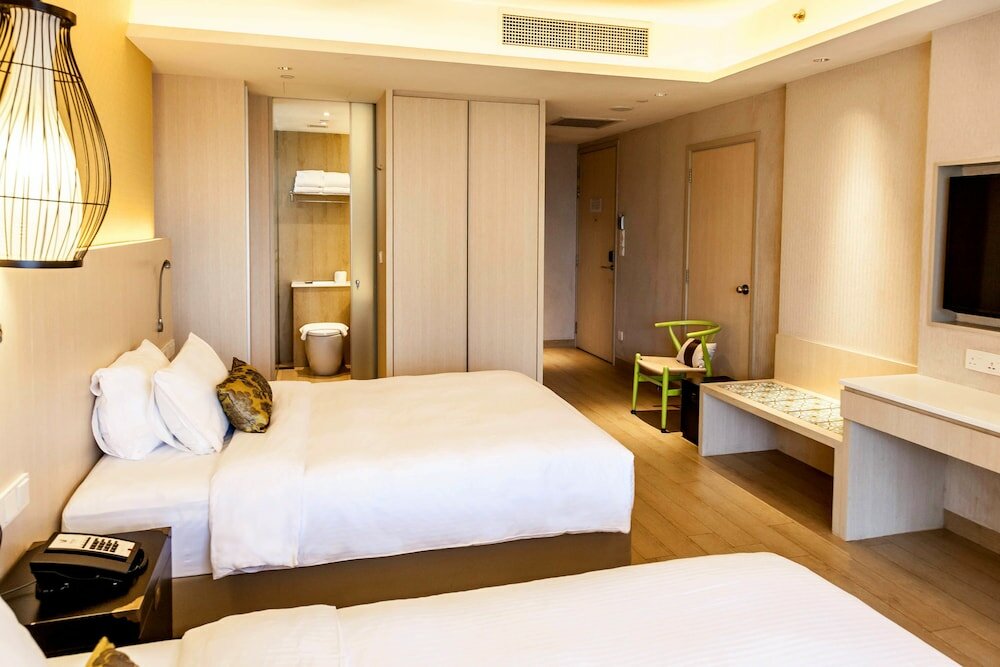 Фото Village Hotel Katong