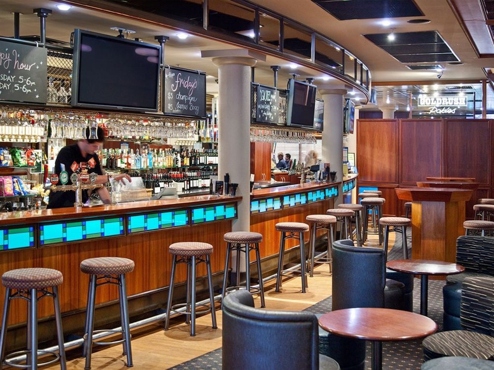 Фото Tonsley Hotel