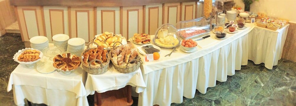 Фото Hotel Villa Sapienza