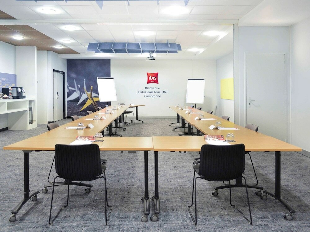 Фото Ibis Paris Tour Eiffel Cambronne 15ème