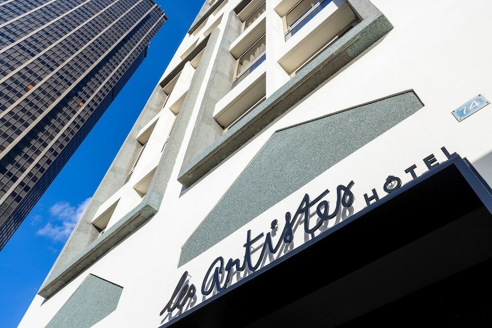 Фото отеля 1