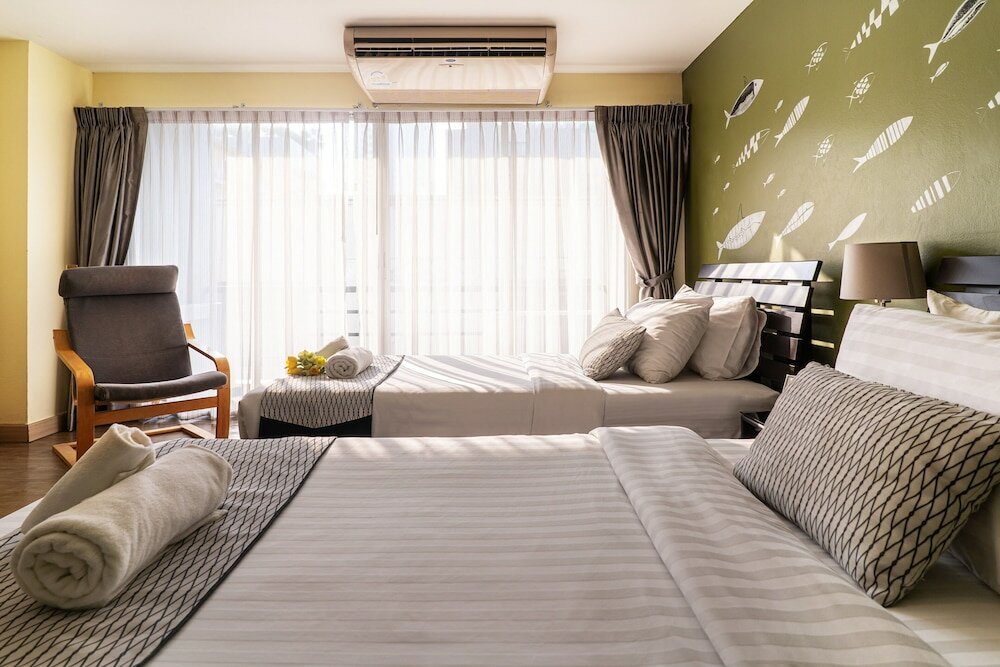 Фото Ploen Place Residence