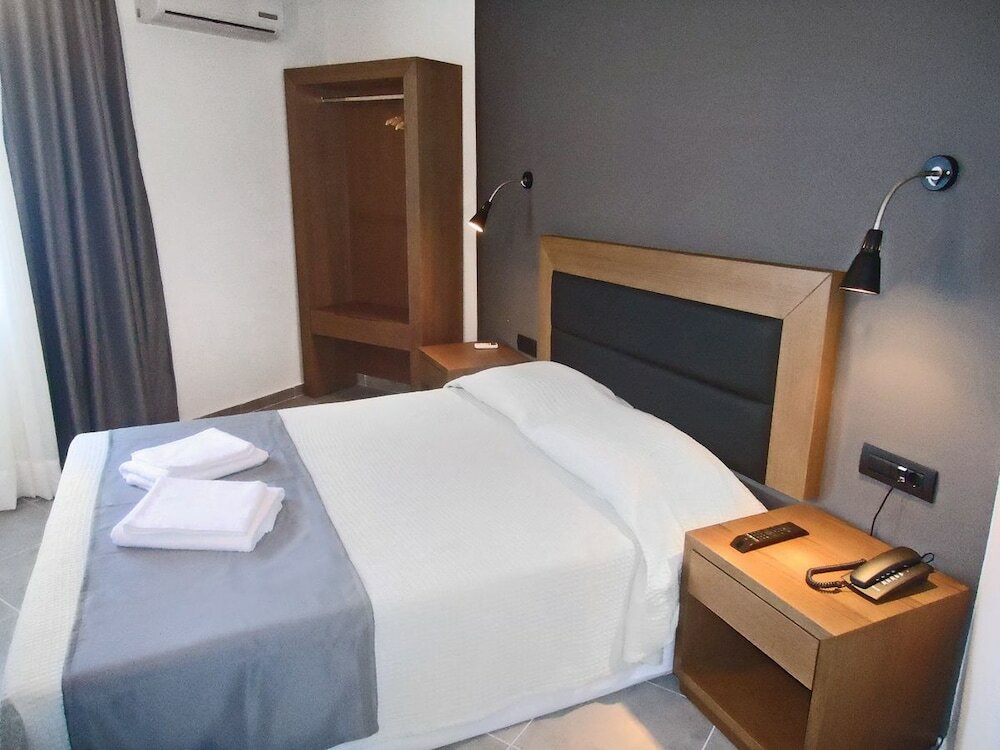 Фото Amphitryon Boutique Hotel