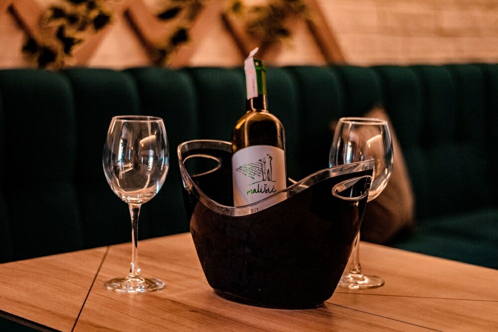 Фото Hotel Brotnjo