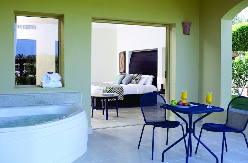 Фото Coral sea Holiday Resort & Aqua park