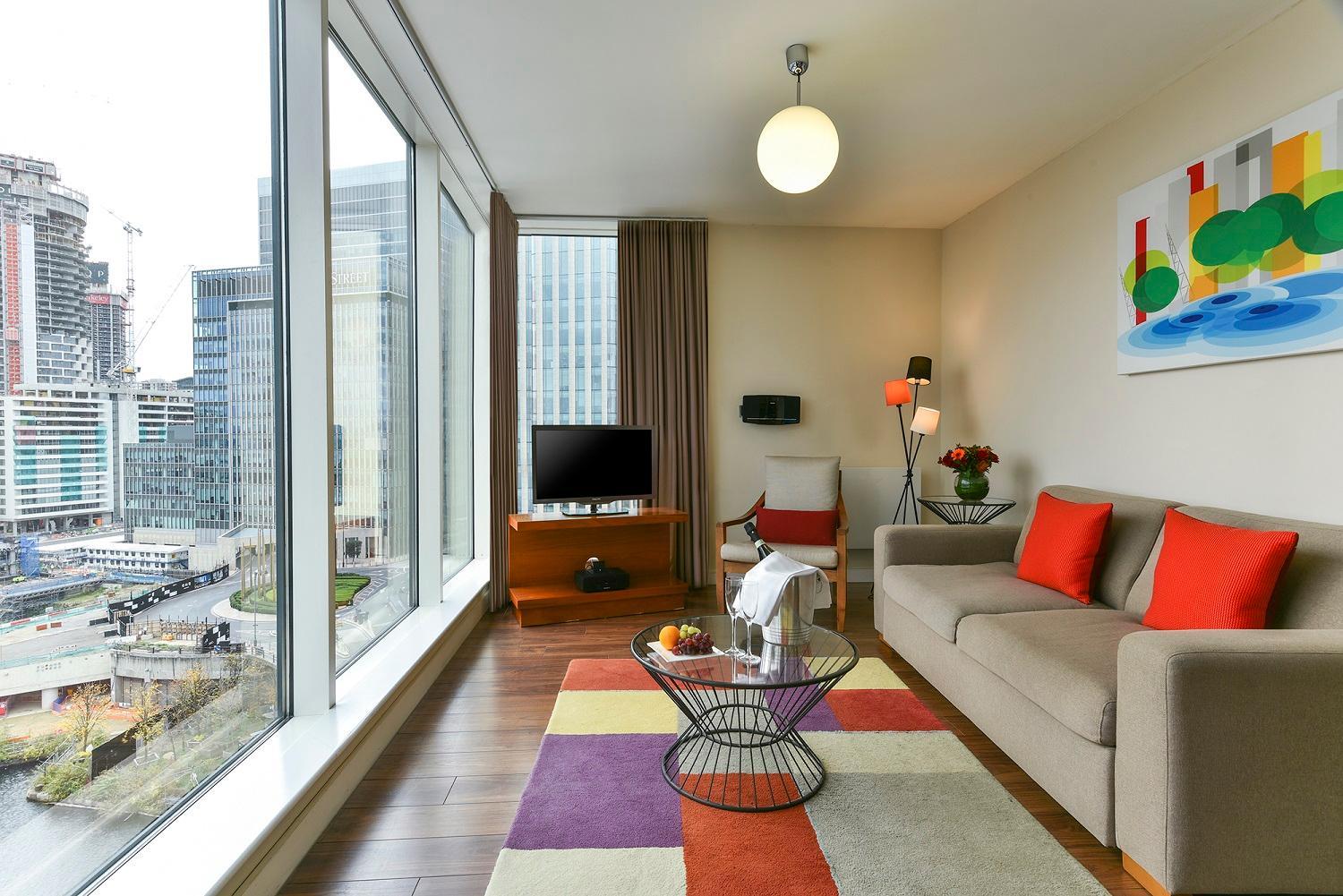 Фото Fraser Place Canary Wharf