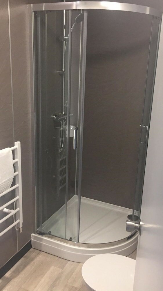 Фото Caledonian Hotel