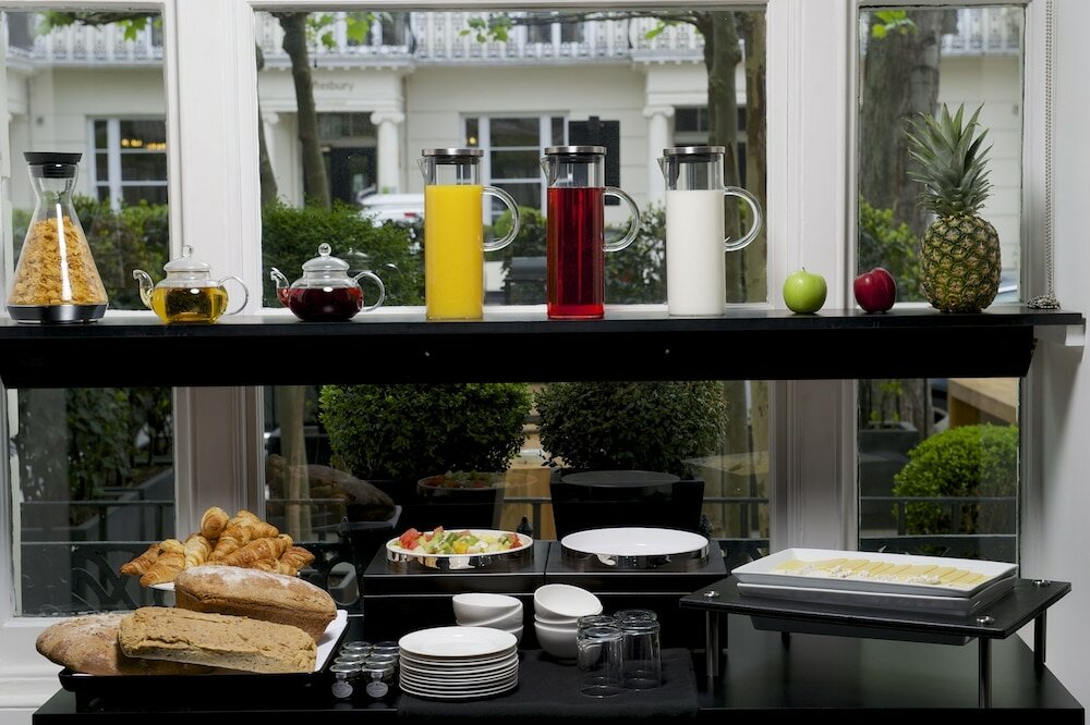 Фото La Suite West - Hyde Park