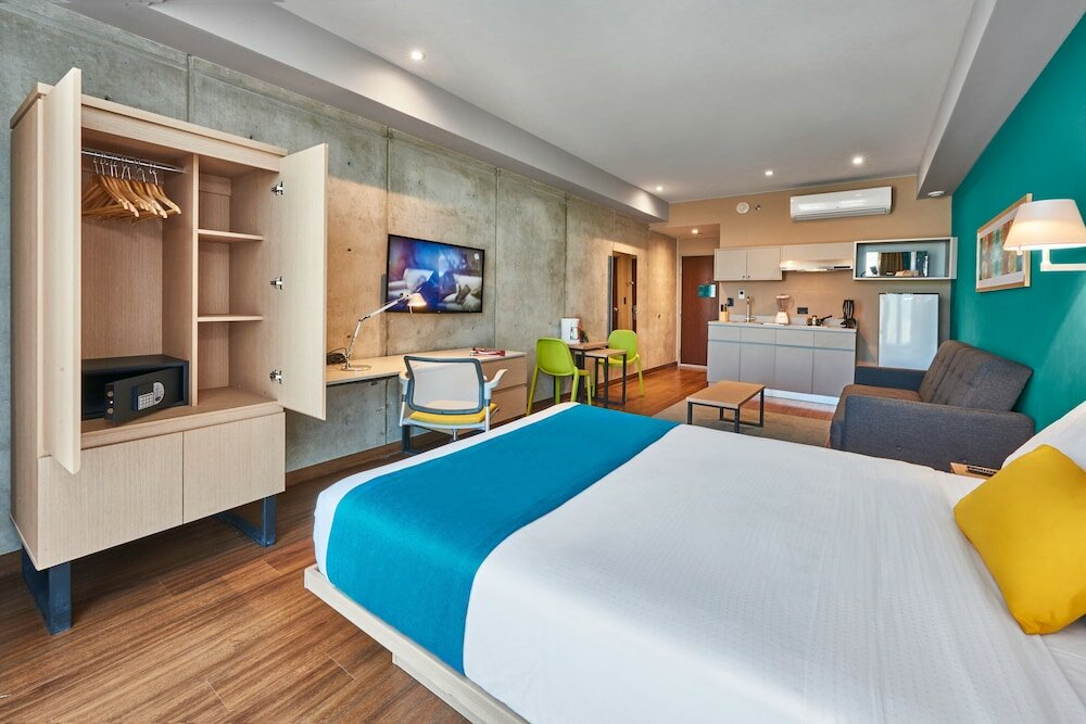 Фото City Suites Tijuana Río