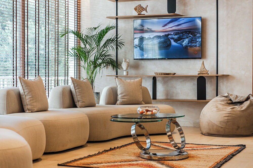 Фото Aragosta Hotel & Restaurant