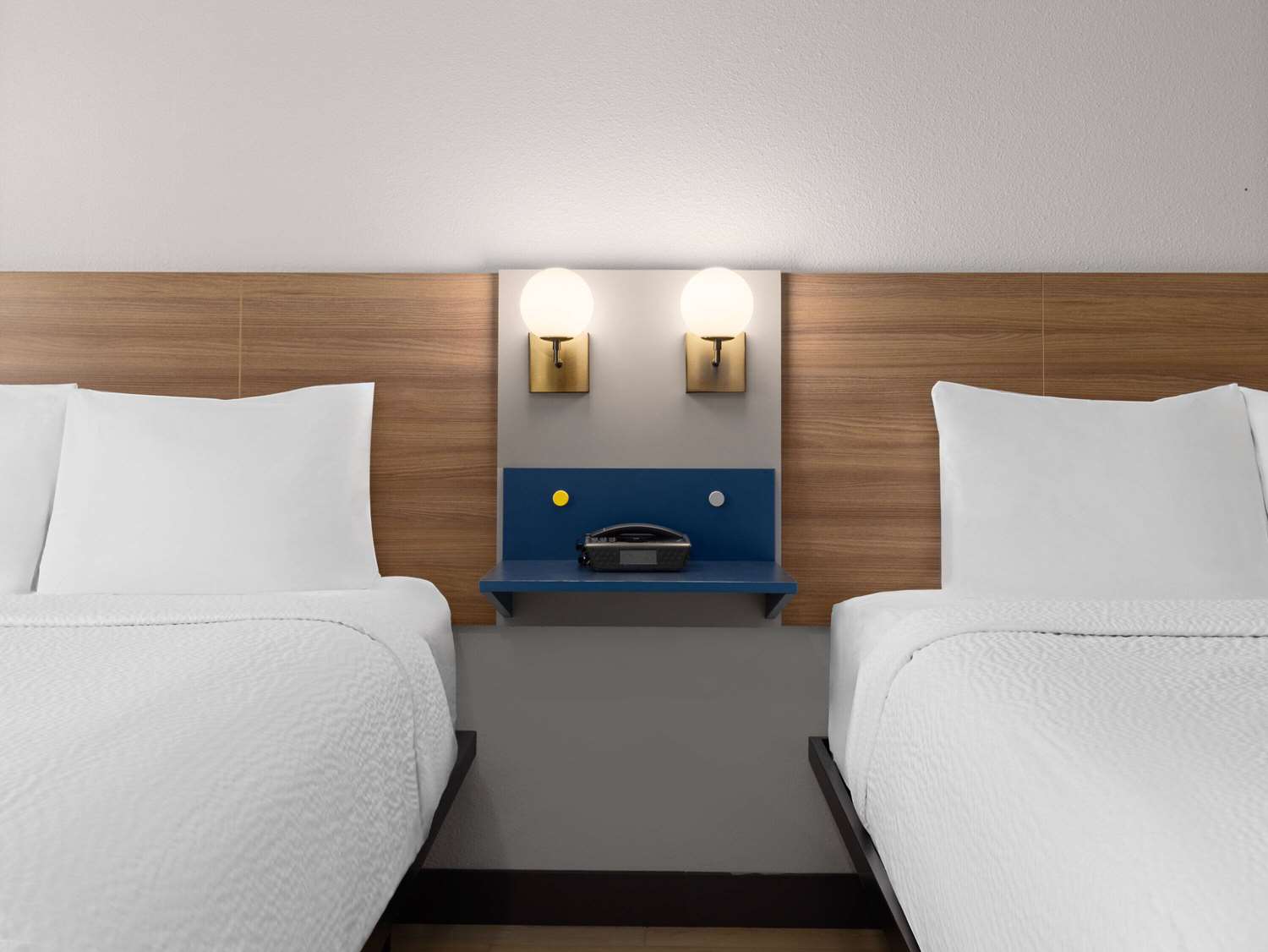 Фото Microtel Inn & Suites by Wyndham Tracy