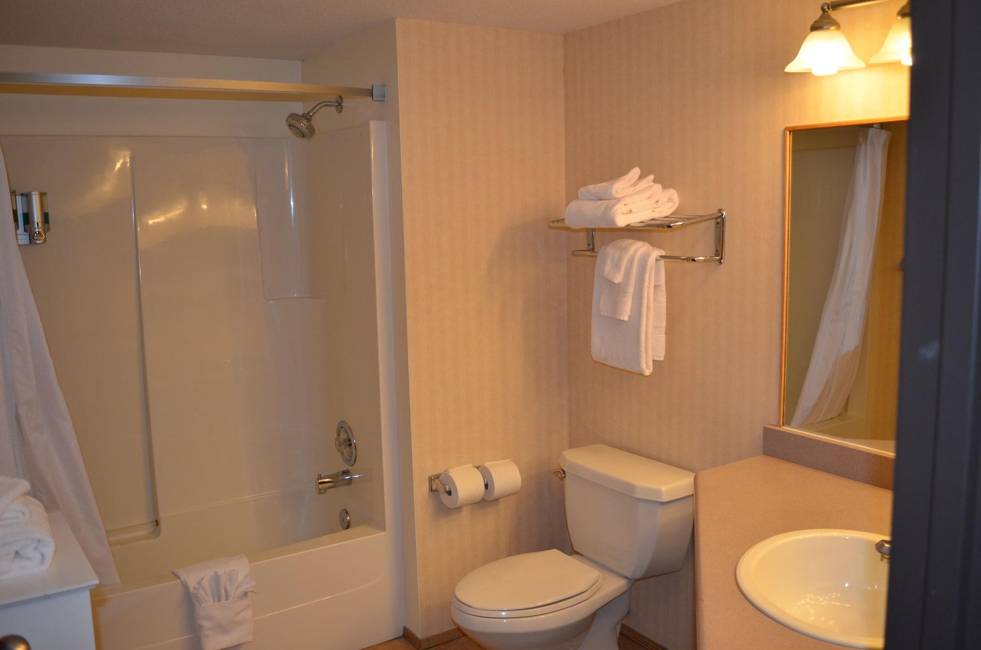 Фото Inn On Long Lake