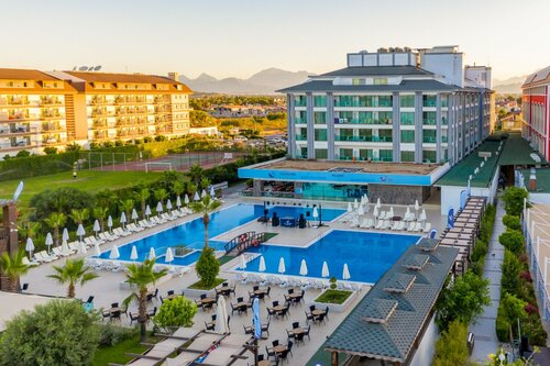 Armas Life Belek