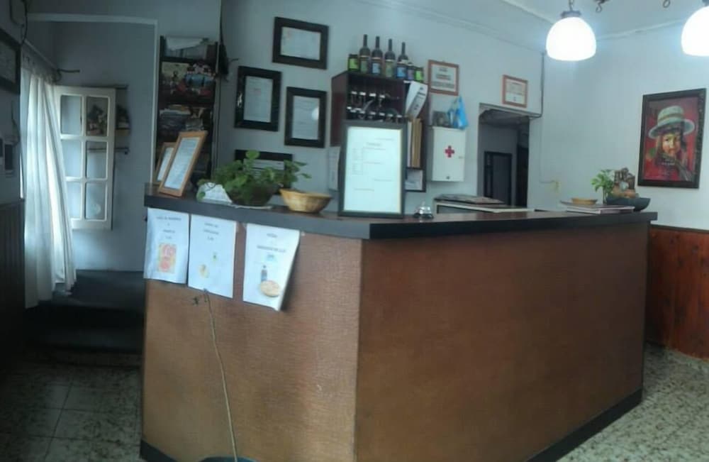 Фото Hotel Satiri