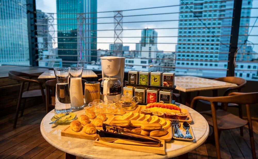 Фото Sky Gem Central Hotel