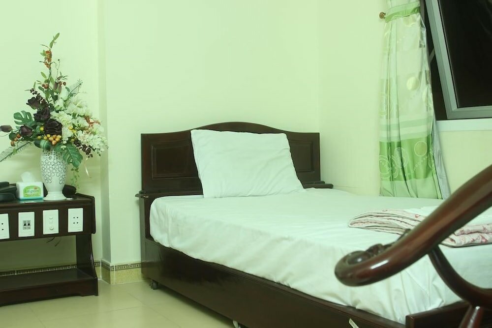 Фото Duong Dan Hotel