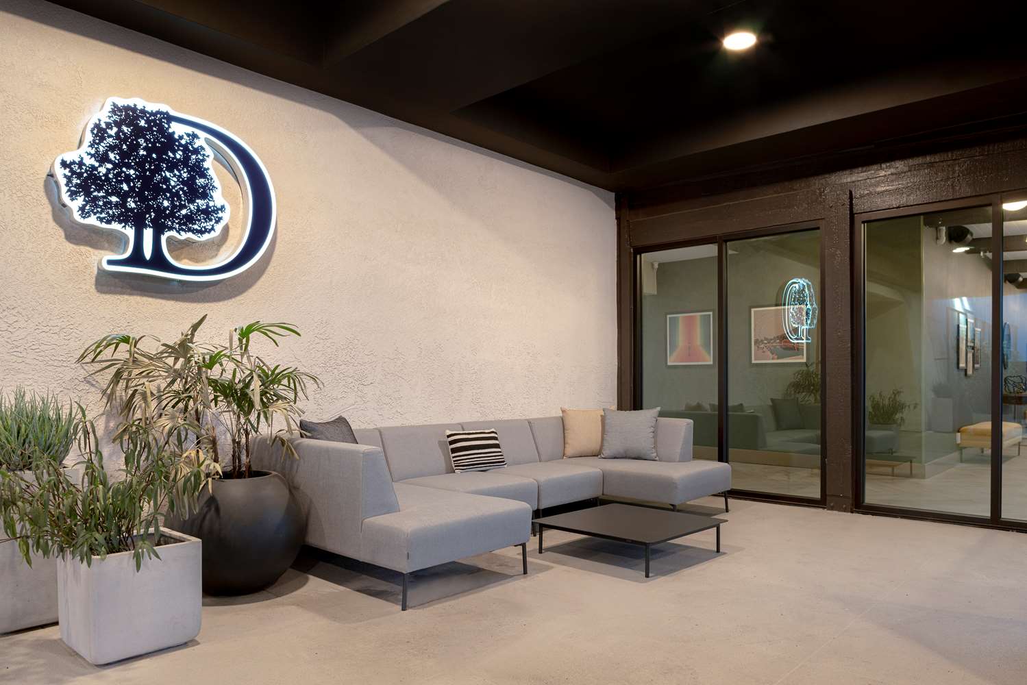 Фото DoubleTree by Hilton Palmdale, Ca