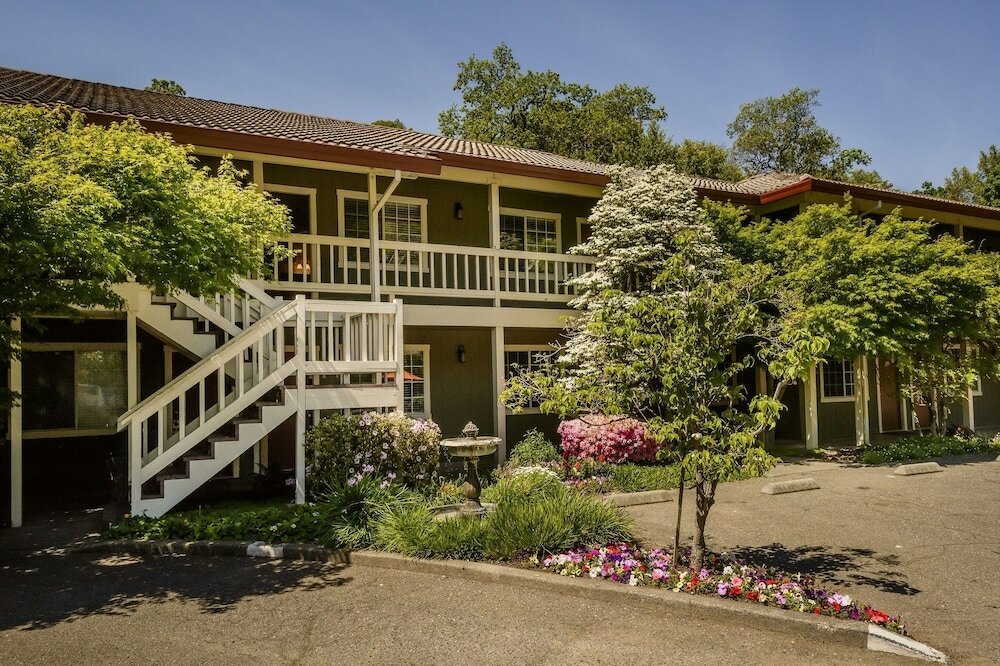 Фото The Jack London Lodge