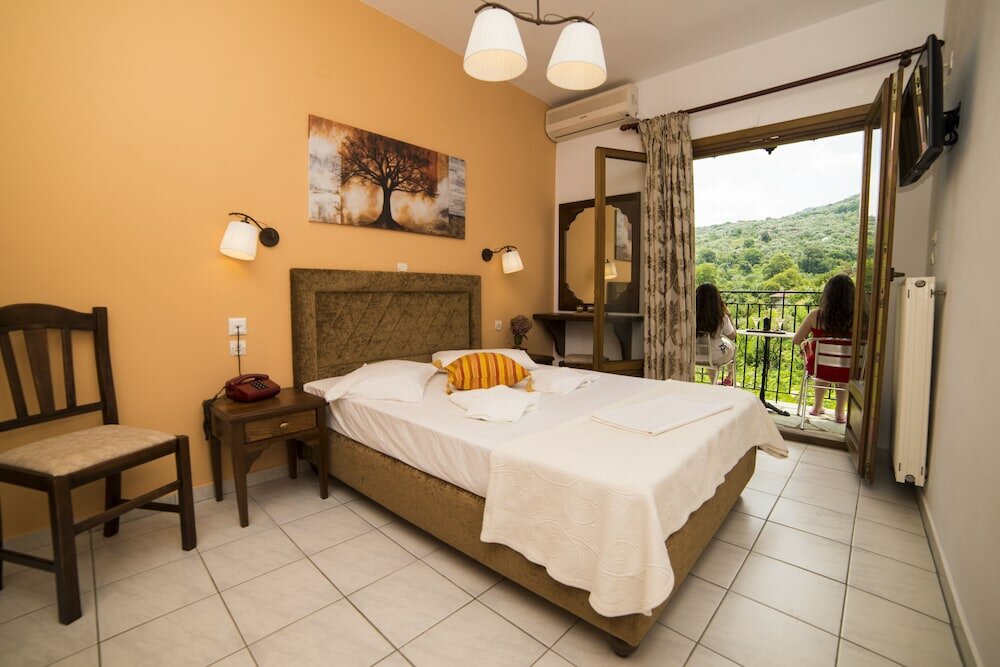 Фото Hotel Agnadi-Horefto