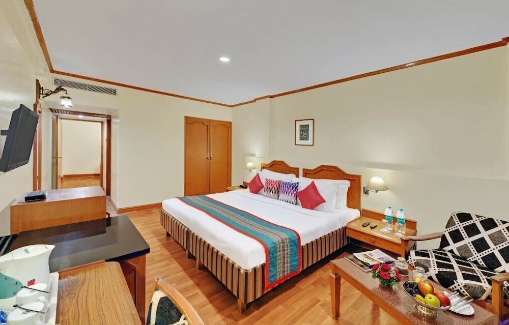 Фото Ambassador Pallava