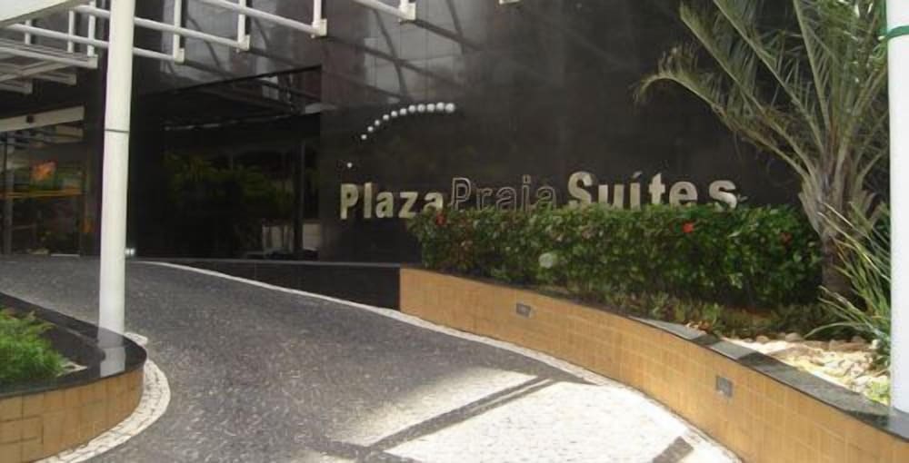 Фото Plaza Praia Suites