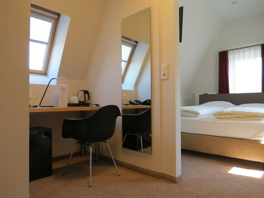 Фото Hotel Neuthor