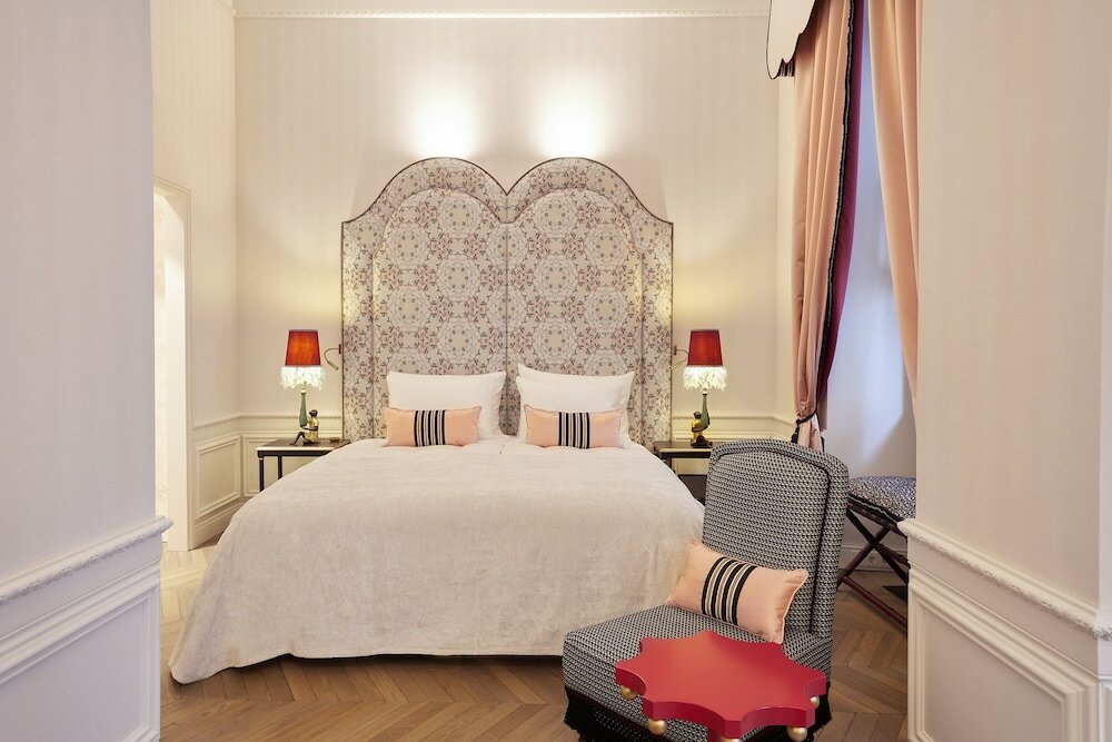 Фото The Leo Grand