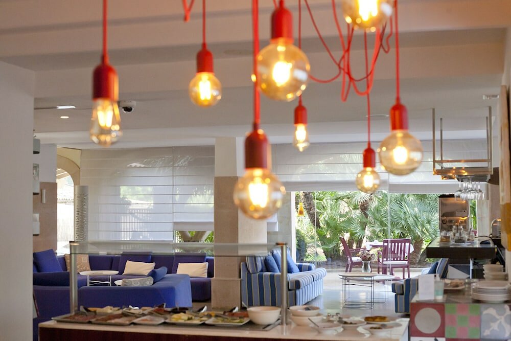 Фото Hotel Cala Sant Vicenç - Adults Only + 16