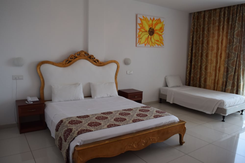 Фото Corfu Hotel