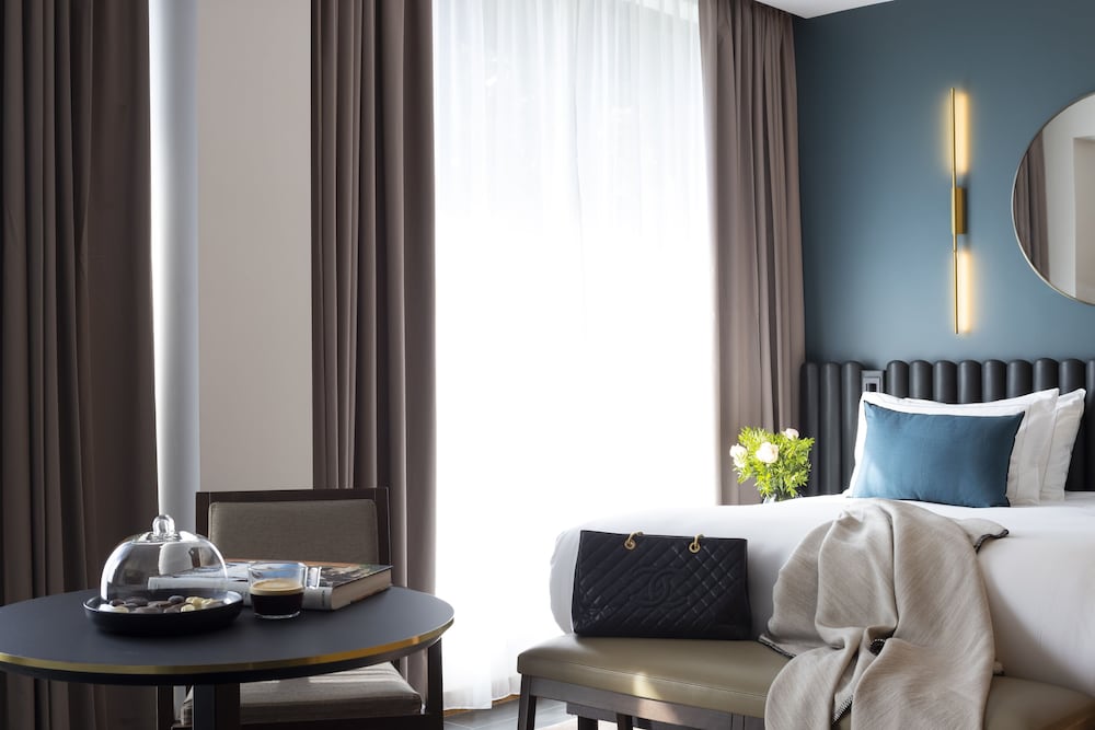 Фото Howard Sur Seine