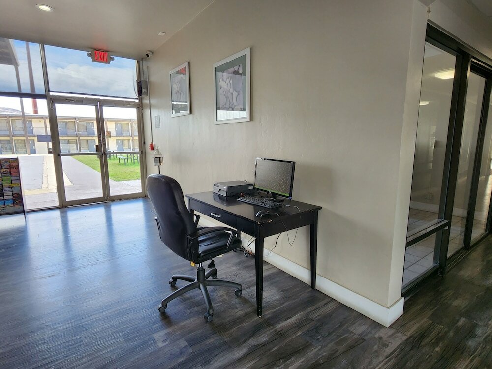 Фото Red Lion Inn & Suites Tucson Downtown