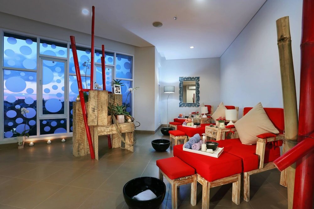 Фото Hotel Neo Denpasar