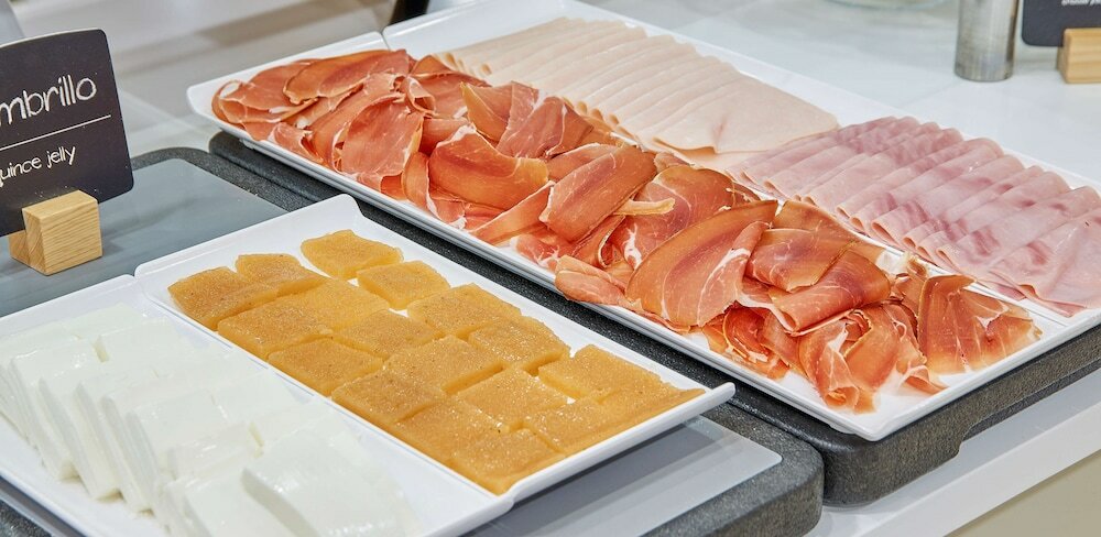 Фото Hotel NH Valencia Las Ciencias