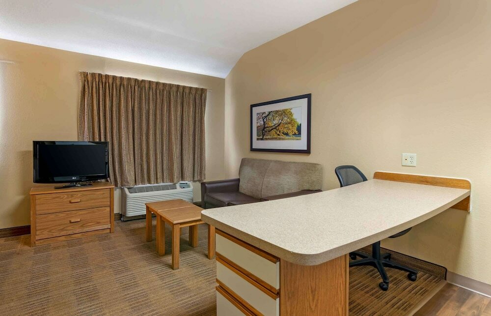 Фото Extended Stay America Suites Kansas City Airport Tiffany Spr